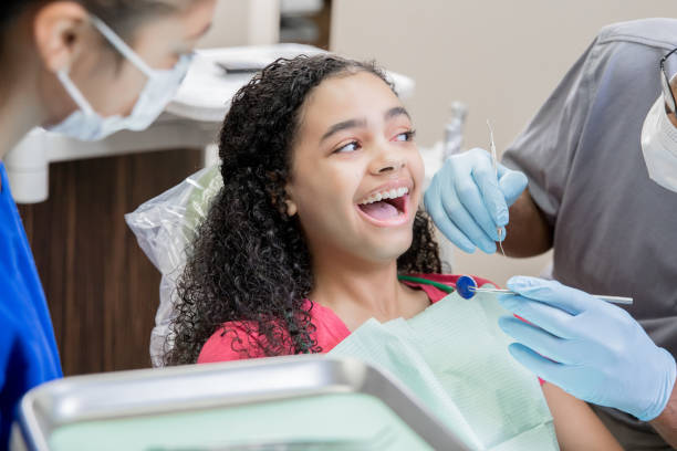 Best Emergency Dental Extractions in Eustis, FL